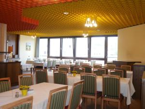 Restaurace v ubytování Hotel Oronto