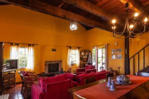 Gallery image of Chalet Pico das Pedras in Santana