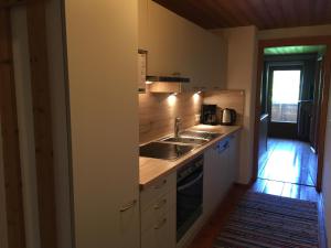 Küche/Küchenzeile in der Unterkunft Plattnerhof Kaunertal