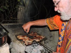 Εγκαταστάσεις μπάρμπεκιου για όλους τους επισκέπτες hostel