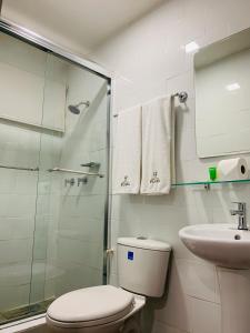 Koupelna v ubytování Hotel Plaza