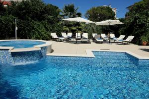 Bazén v ubytování Villa Renipol Adults only nebo v jeho okolí