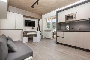 Fotografie z fotogalerie ubytování Residence Toblini v destinaci Nago-Torbole