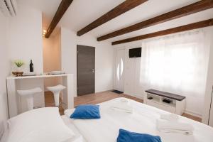 Posteľ alebo postele v izbe v ubytovaní Studio apartments Tara