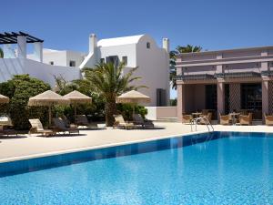 Foto dalla galleria di 9 Muses Santorini Resort a Perivolos