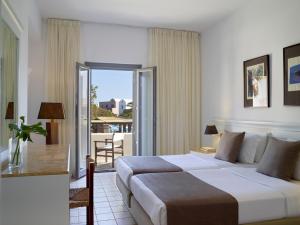 Foto dalla galleria di 9 Muses Santorini Resort a Perivolos