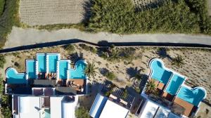Foto dalla galleria di 9 Muses Santorini Resort a Perivolos