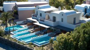 Foto dalla galleria di 9 Muses Santorini Resort a Perivolos