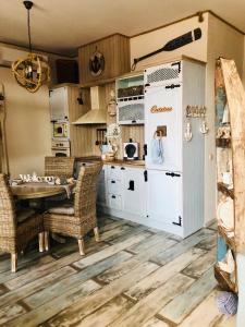 Kuchyň nebo kuchyňský kout v ubytování Arapya Beach Apartment
