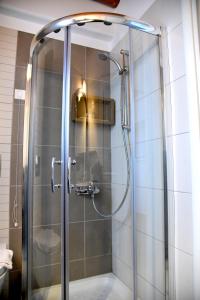 Ένα μπάνιο στο Hotel Messaria