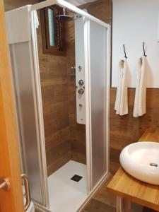 A bathroom at Island Friendly Holiday Home