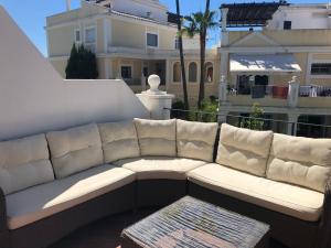 Posedenie v ubytovaní Luxury Duplex in Aloha Gardens close to Puerto Banus