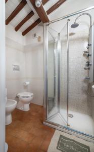 Ένα μπάνιο στο La Casa nel Borgo