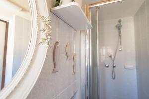 Ένα μπάνιο στο La Casa nel Borgo +61 φωτογραφίες