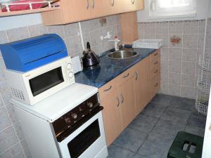 Kuchyň nebo kuchyňský kout v ubytování Holiday home in Fonyod - Balaton 38001