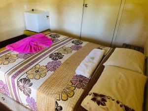 Transit Motel客房内的一张或多张床位