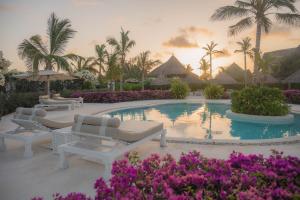 Peldbaseins naktsmītnē The Kasa Malindi - 'formerly Leopard Point Beach Resort' vai tās tuvumā