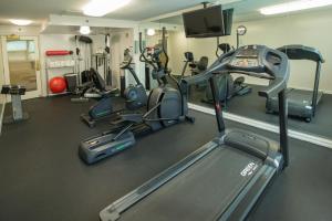Fitness centrum a/nebo fitness zařízení v ubytování Ramada Plaza by Wyndham Waikiki