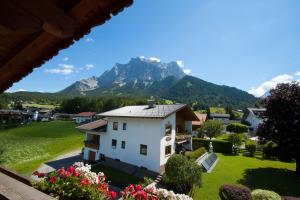 Zdjęcie z galerii obiektu Haus Alpenblick w mieście Ehrwald