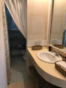 Koupelna v ubytování Fortamu Twiga-House + 37 fotografií