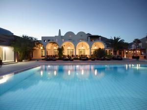 Foto dalla galleria di 9 Muses Santorini Resort a Perivolos