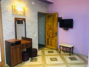 TV a/nebo společenská místnost v ubytování hotel Pharnavaz