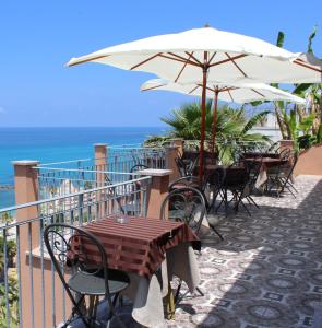 Foto dalla galleria di Hotel Terrazzo Sul Mare a Tropea