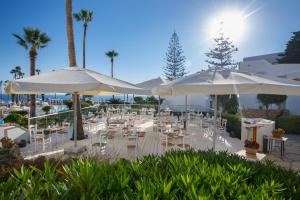 Gallery image of Leonardo Plaza Cypria Maris Beach Hotel & Spa in Paphos