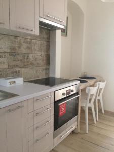 Kuchnia lub aneks kuchenny w obiekcie Apartmán nad Imperiálem