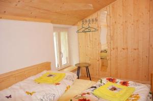 Posteľ alebo postele v izbe v ubytovaní Waldviertler Seminarhaus Gauguschmühle