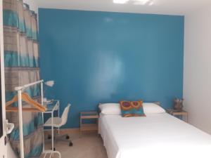 Letto o letti in una camera di Meeting Point- Tarrafal Center, also in Praia & Fogo-NO CASH ACCEPTED