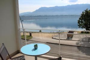 Fotografie z fotogalerie ubytování DEPAYSEMENT AU BORD DU LAC v destinaci Le Bourget-du-Lac
