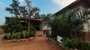 Zahrada ubytování Gately Inn Entebbe