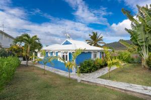 Κήπος έξω από το Villa Alizé & Villa Aigue-Marine