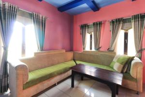 Afbeelding uit fotogalerij van Villa Ana in Pasuruan