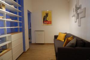 A seating area at The Blue Strawberry House in San Giovanni Roma