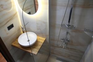 Bilik mandi di Ayder Dağ Evi +113 gambar