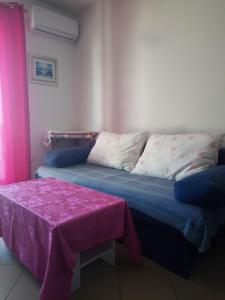 Foto dalla galleria di apartmani Maris a Trogir