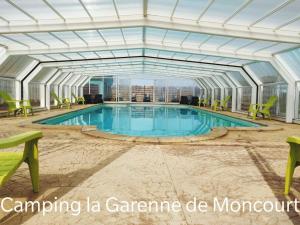 Gallery image of Camping La Garenne De Moncourt in Rue