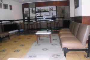 Ruang duduk di Tulip Hotel