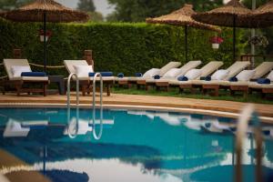 Bazén v ubytování Arwen Hotel nebo v jeho okolí