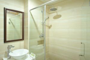 Vannituba majutusasutuses Hallmark Regency Hotel - Johor Bahru