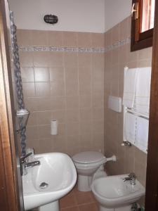 AGRITURISMO LA VALLE DEI BRONZETTI的一间浴室