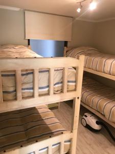 Двуетажно легло или двуетажни легла в стая в Condominio Bahia Inglesa