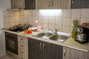 Gallery image of Holiday House Ioanna 2 - Loft in Néa Péramos