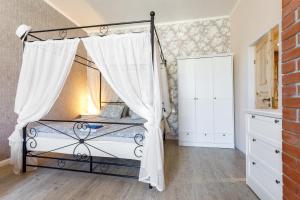 Postel nebo postele na pokoji v ubytování Morgenstern B&B