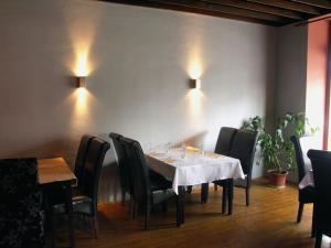 Predel za sedenje v nastanitvi Hotel Saloon