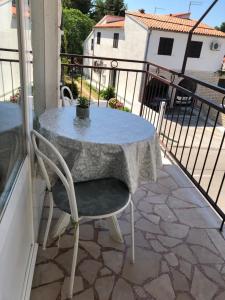 Ein Balkon oder eine Terrasse in der Unterkunft Apartment DAZ