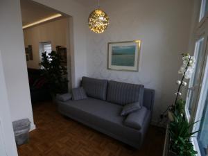 Ein Sitzbereich in der Unterkunft Küstenwilla FeWo Usedom