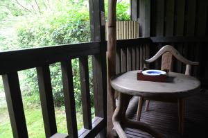 黑川温泉奥之汤日式旅馆的阳台或露台